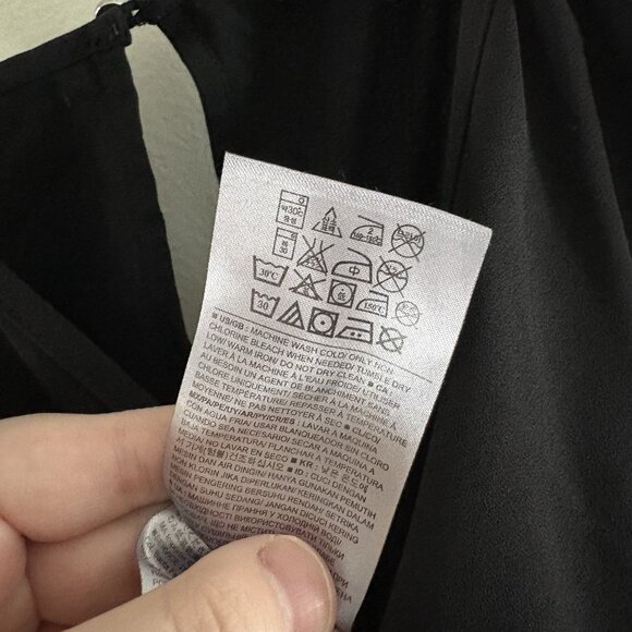 Banana Republic Women 6 Black V-Neck Spaghetti Straps Drapey Jogger Jumpsuit - Picture 11 of 14